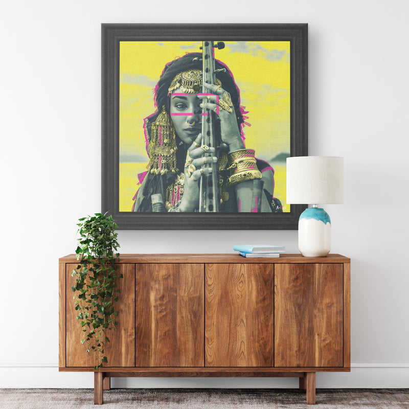 Beauty Desert Printed Illusion Frame Black