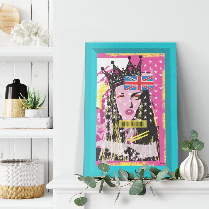 Woman In Love England Printed Illusion Frame Blue