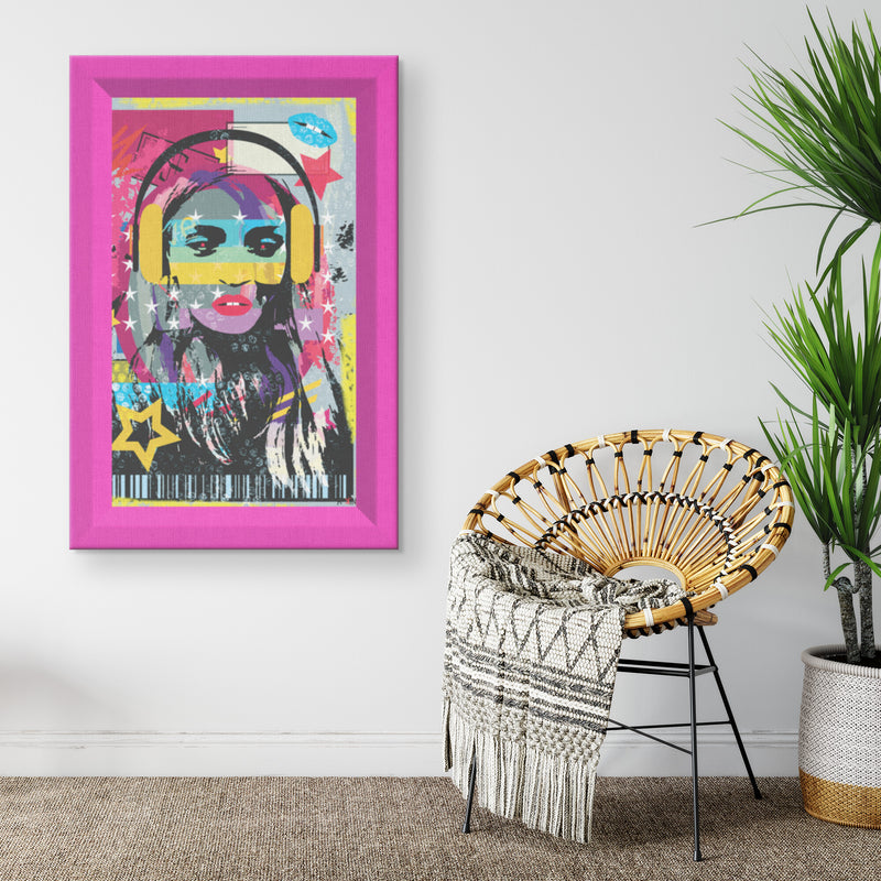 Woman In Love Music Printed Illusion Frame Pink