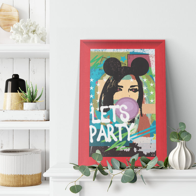 Woman In Love Party Printed Illusion Frame Red